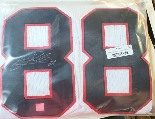 Patrick Kane Autographed Jersey (Stained)(Frameworth Cert) in Other in Hamilton - Image 2