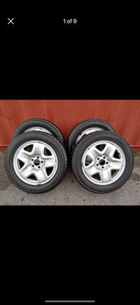 Set of 4 YOKOHAMA winter tires with rims (225 55 17) pattern (5×