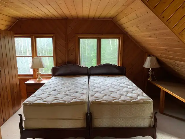 Cedarvale Log Home 2 bed, 2 bath in Long Term Rentals in Terrace - Image 9