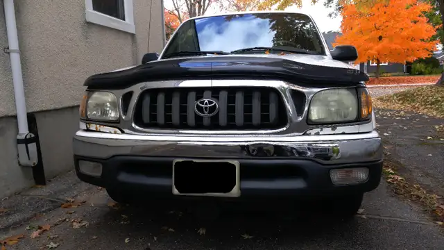 2004 Toyota Tacoma 2.4L 4cyl Manual $2750 OBO