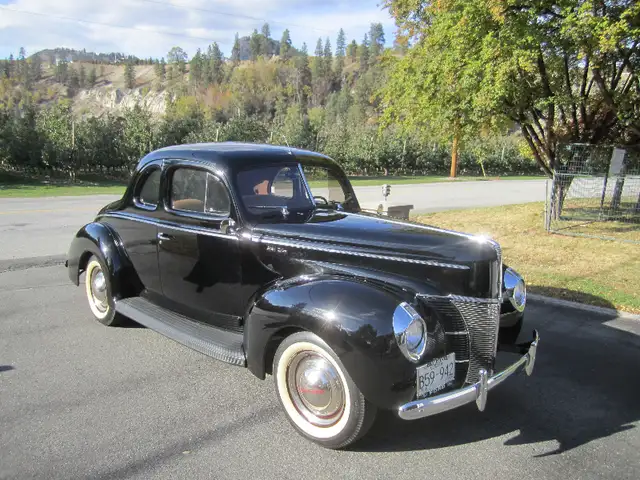 1940 Ford Deluxe Coupe with Columbia Overdrive in Classic Cars in Penticton - Image 4