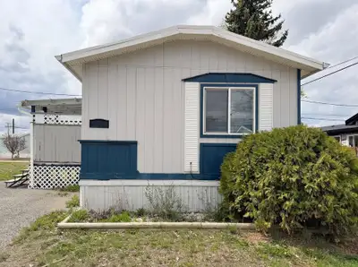 Check out this 1998 mobile home that's up for grabs in the welcoming City View Estates! • 1280 SQFT...
