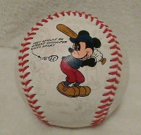 WALT DISNEY WORLD MICKEY MOUSE BASEBALL THEME PARK COLLECTIBLE