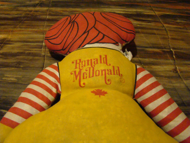 vintage Ronald McDonald stuffed doll in Arts & Collectibles in North Bay - Image 3