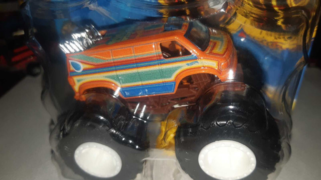 Dodge Ram Van 2024 Hot Wheels Monster Trucks Crash Legends  in Toys & Games in Guelph - Image 2