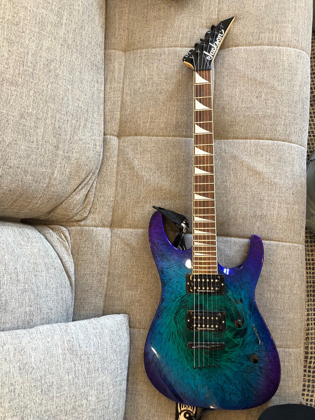 jackson dinky eerie dess swirl japan dans Guitares  à Ville de Montréal - Image 3