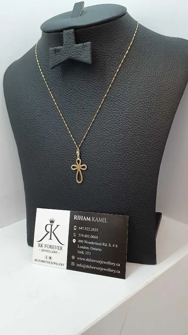 10k yellow gold chain & pendant # 412_11 in Jewellery & Watches in London - Image 5