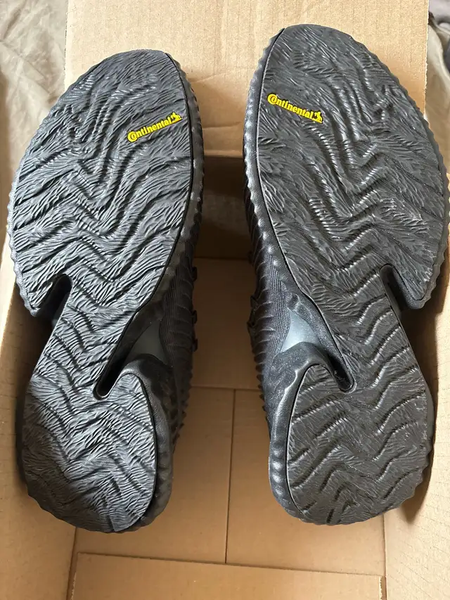 New without box, Adidas Alphabounce, men size 11.5 in Men's Shoes in Oshawa / Durham Region - Image 6