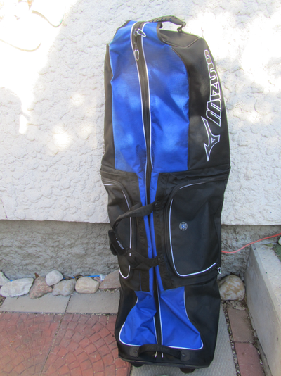 Planning to head south for winter golf, and looking for a protective travel bag for your clubs ? Sel...
