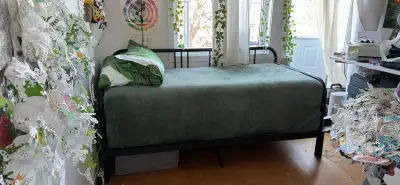 Daybed twin to king, View more