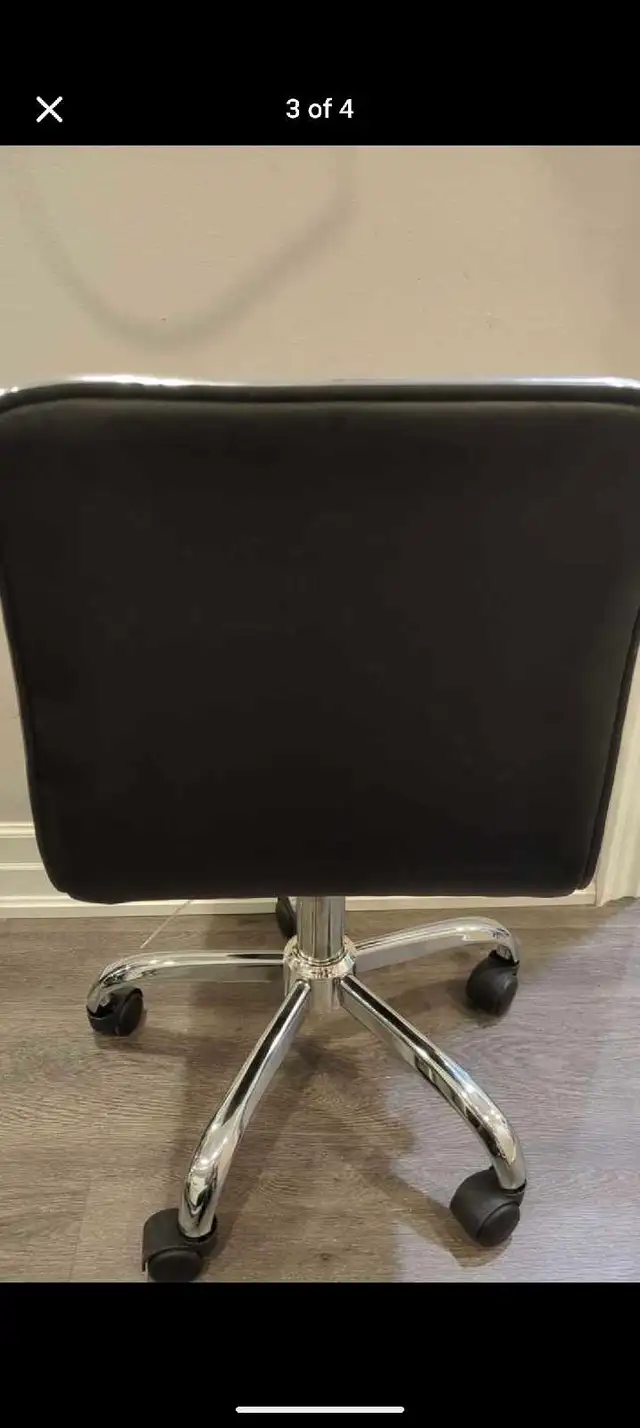 Office Chair in Chairs & Recliners in Markham / York Region - Image 4