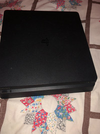 PlayStation 4 ( NO CONTROLLERS)