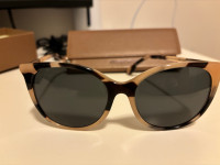 Burberry women sunglasses 