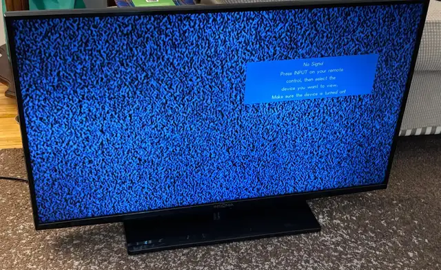 32” TV with Remote LED in TVs in Ottawa - Image 3