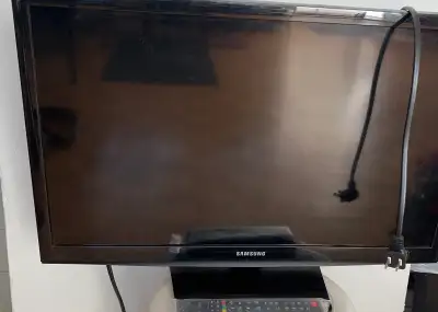SMART-Samsung LED TV Monitor 24", View more