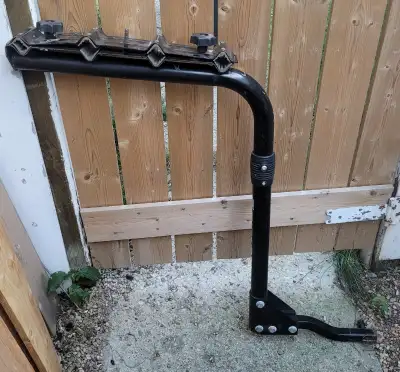 1 inch swagman 3 pcs bike rack. Solid bar. Not hollow. Will need one top bolt. Works as is. May come...