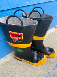 Servus Firefighter Boots, 1492 rubber firefighting boot 10-wide,