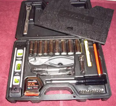 Coffret d'outils manuels de marque Craftsman, View more