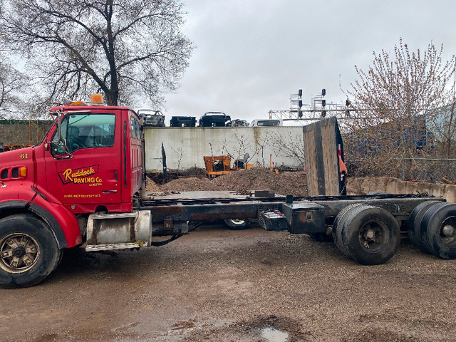 1999 STERLING  TANDEM AXLE DUMP  (No Box) in Heavy Trucks in Hamilton - Image 2