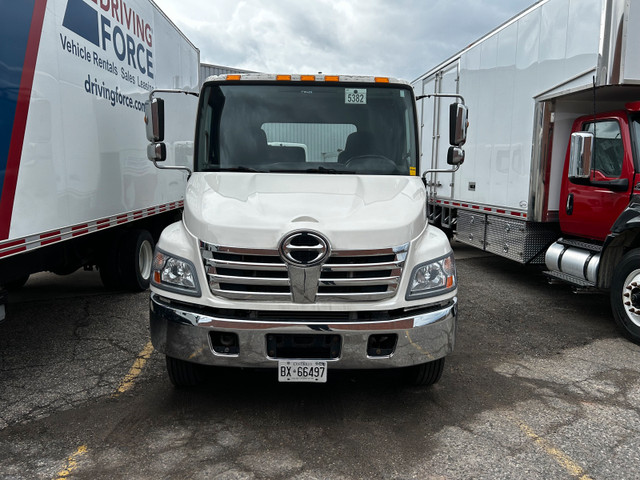 2010 Hino 185 in Cars & Trucks in City of Toronto