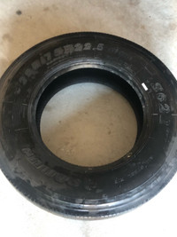 **SEND OFFERS ** BRAND NEW Commercial trailer tire 