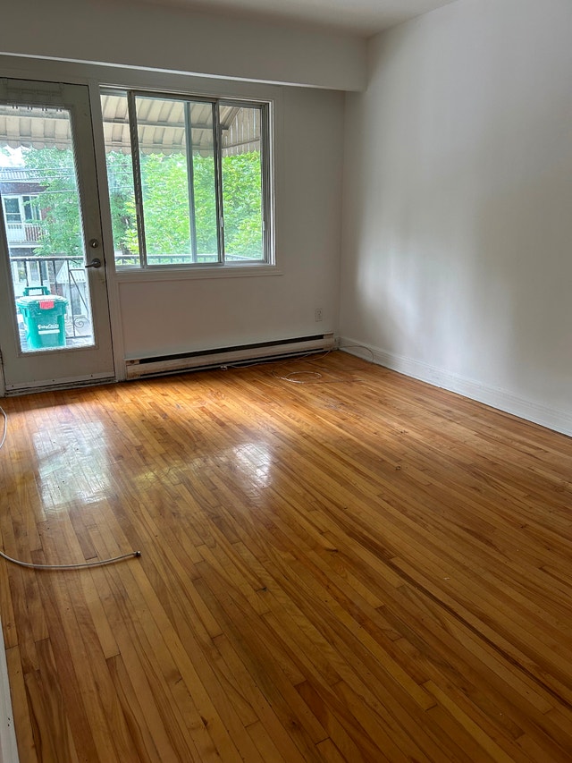 3 1/2 apartment a louer — photo 1