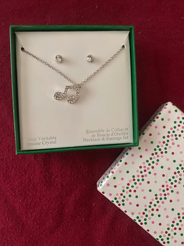 NEW Genuine Crystal Necklace and Earrings set Music Note in Jewellery & Watches in Edmonton