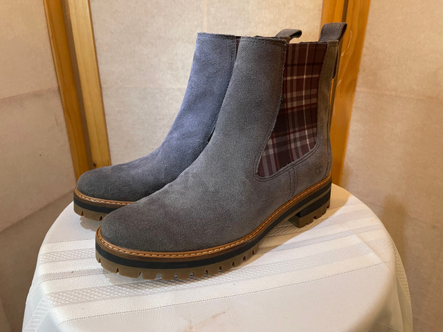 Timberland Boots Size 10 Woman's Grey Suede in Women's - Shoes in Bridgewater - Image 2