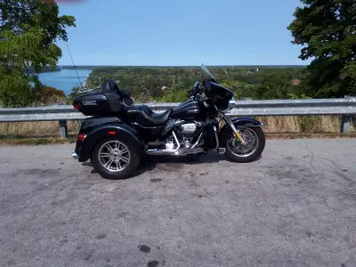 2018 Harley Tri-Glide, colour-Harley Black Tempest, very good condition with extras. Call Bob for mo...