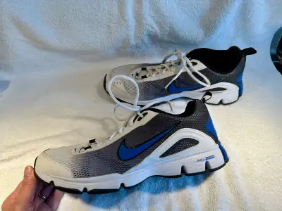 Nike Dual Fusion Men’s Training Shoes, size 9.5 (Brampton), View more