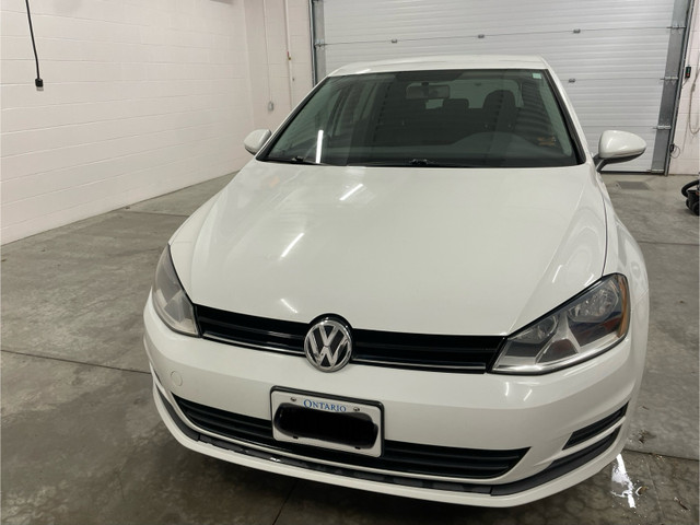 2015 Volkswagen Golf TSI Trendline Manual in Cars & Trucks in Hamilton