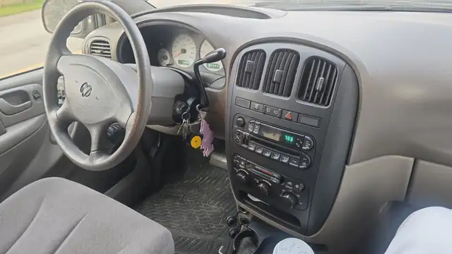 Dodge Caravan 556111280210585607
