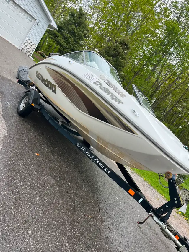 2008 Seafood Challenger 180 Supercharged in Powerboats & Motorboats in Trenton - Image 6