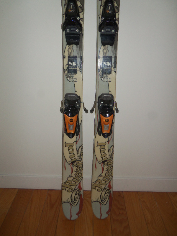 Ski alpin TWIN TIP rossignol 148 cm dans Ski  à Granby - Image 3