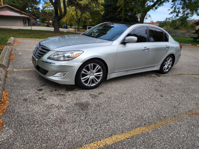 2013 Genesis 3.8 Sedan  with Technology option Lexicon Audio in Cars & Trucks in City of Toronto