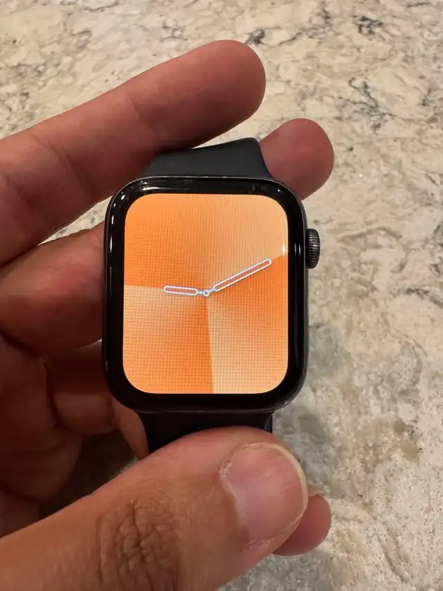 Apple Watch Series 4 GPS - 44 m - Space Grey Aluminum Case628543908024341212