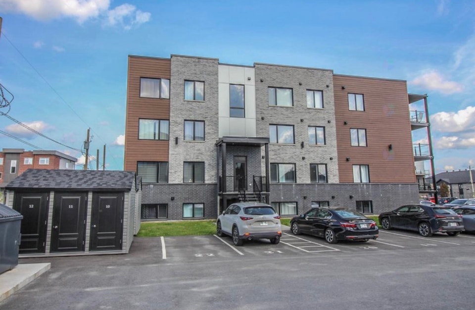 Superbe condo haut de gamme 4 ½ à louer 4