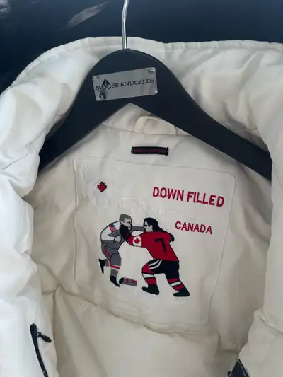 moose knuckles puffer parka XS, View more