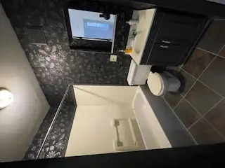 Très GRAND 8 ½ style CONDO entrée indépendante PREMIER étage in Long Term Rentals in Québec City - Image 7