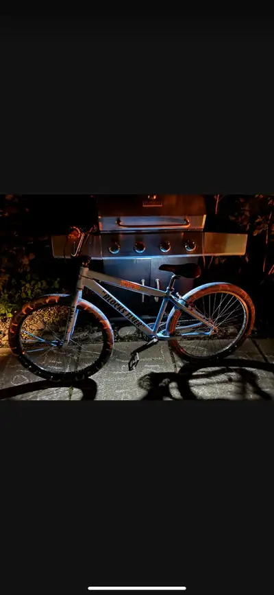 SE blocks flyer for sale. Used . Needs new breaks . Drives mint . $400 obo