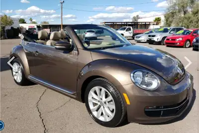 Like new, no accidents Very low mileage, always in a garage 36 000 km With mags, heated seats High e...