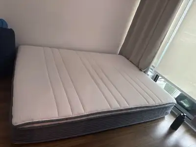 Zinus 12” Queen Memory Foam Mattress – Like New – $180, View more