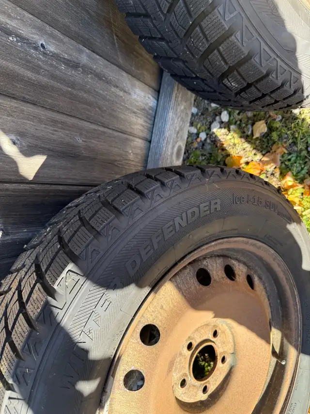 Winter tires on steel rims 235 65r18 in Other Parts & Accessories in Markham / York Region - Image 9