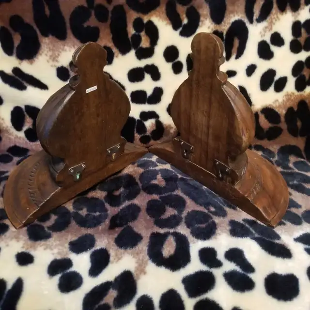 Wood Wall Shelves 12" wide, 6" deep, 10" h in Home Décor & Accents in Oakville / Halton Region - Image 5