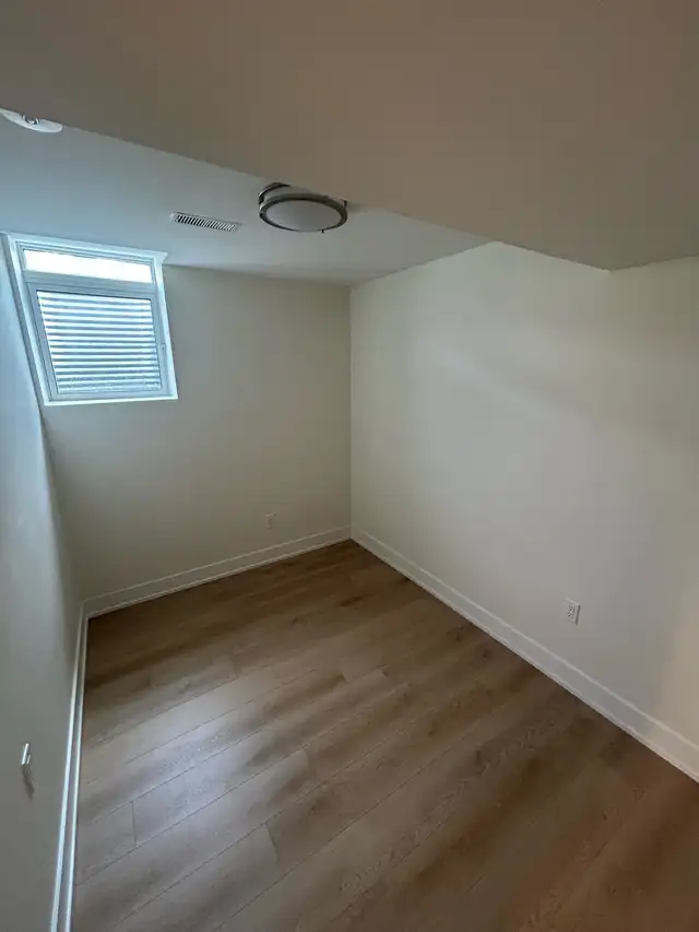 basement for rent in Long Term Rentals in Mississauga / Peel Region - Image 6