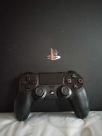 Ps4 pro with ps4 and ps5  controller 