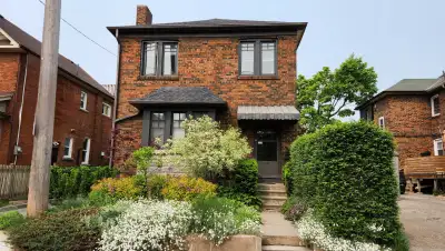 WOW! Reno’d Main Floor 1-Bdrm BLOOR WEST VILLAGE/HIGH PARK