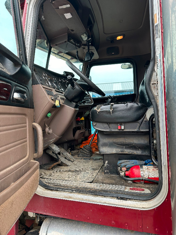 2019 Peterbilt 389 in Heavy Trucks in Annapolis Valley - Image 4