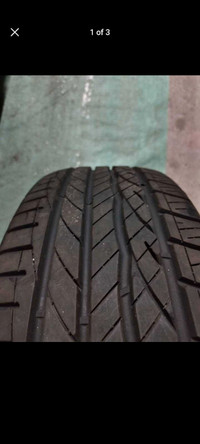 Dunlop 205/60r16 tire like new 205/60/16