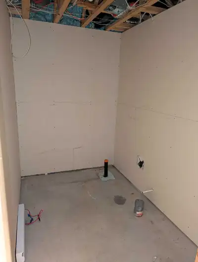 Homme à tout faire HATF, View more